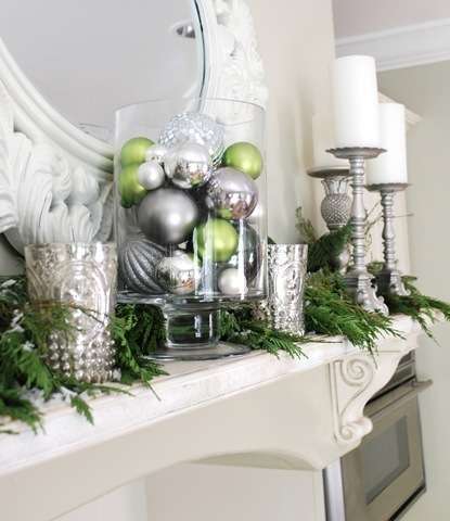 Christmas and New Year 2011 Silver and Green color Trends