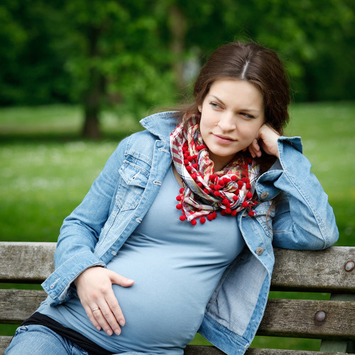 Is It Safe To Wear Contact Lenses During Pregnancy?